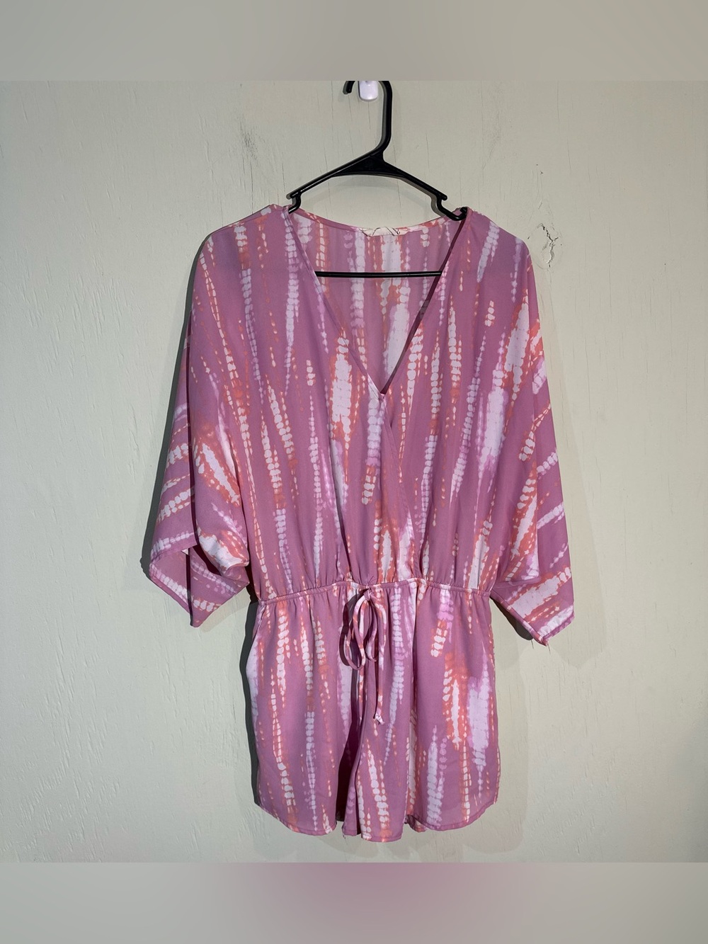 Peach love boutique pink tie dye v neck romper size large